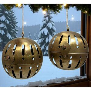 2 Vintage Brass Hanging Sphere Ornament Pomander Ball Hinged Fragrance Diffuser